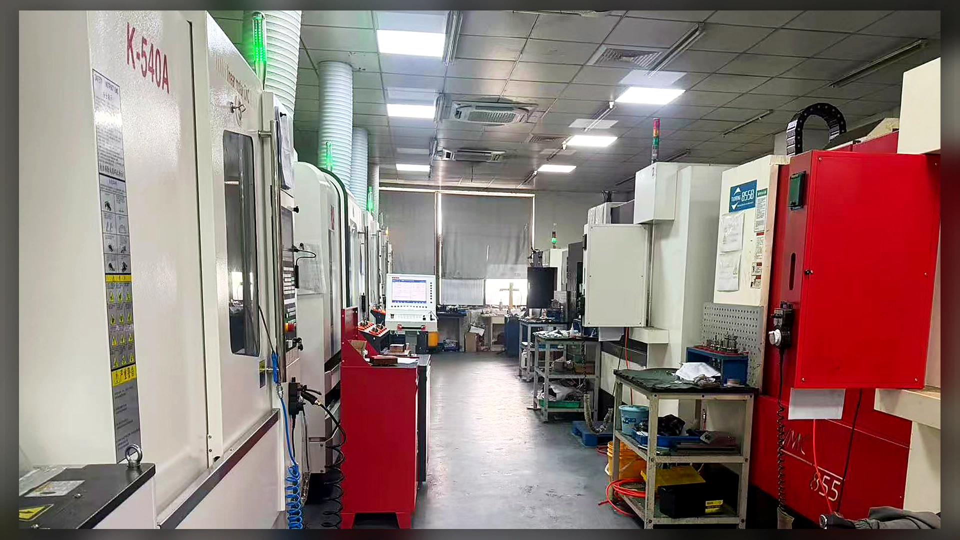 Professional precision machining and OEM manufacturing banner for Yishunyuan